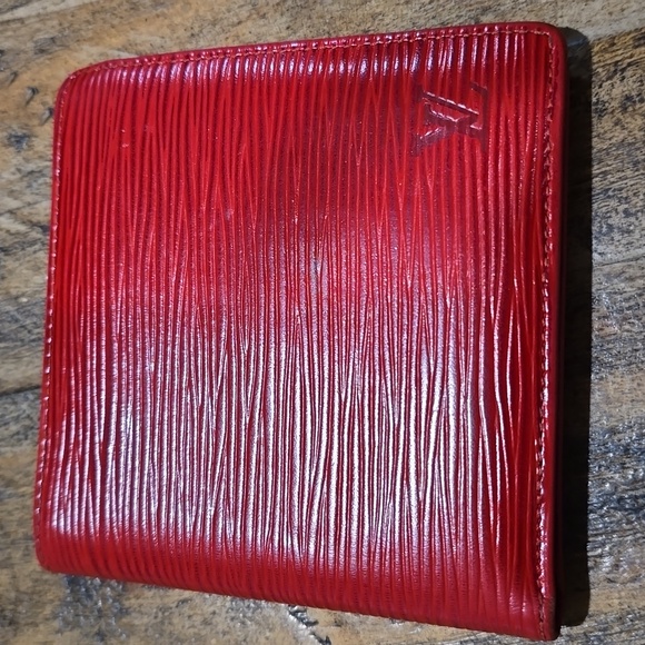 LOUIS VUITTON EMILIE  EPI LEATHER RED WALLET MEN'S - Picture 3 of 11